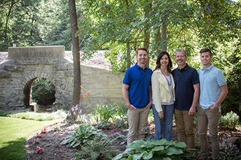 Distinctive Image Designs Family Photographer